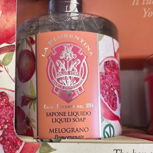 La Fiorentina Red Hand Soap Gift Set - Picture 2 of 5